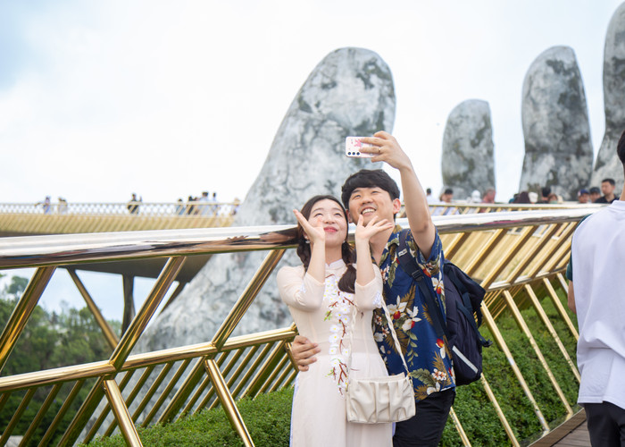 Những sản phẩm du lịch bài bản đã giữ sức hút cho du lịch Đà Nẵng. Ảnh Hoàng Anh A2-13.JPG