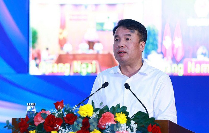 Tổng Giám đốc Bảo hiểm xã hội Việt Nam Nguyễn Thế Mạnh trình bày tham luận tại hội nghị. TGĐ BHXH Việt Nam Nguyễn Thế Mạnh trình bày tham luận tại hội nghị 31.8.jpg