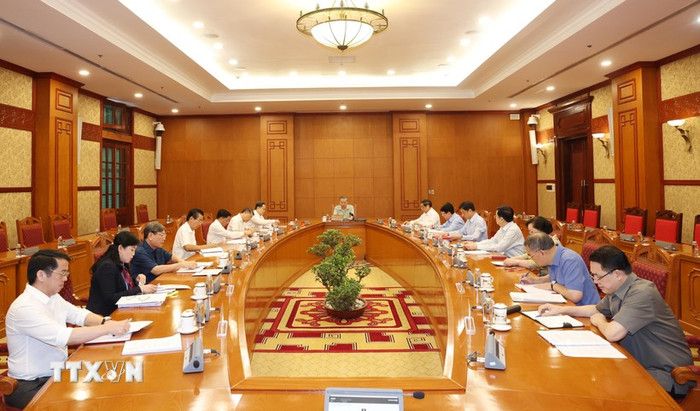Tổng Bí thư, Chủ tịch nước Tô Lâm chủ trì cuộc họp Tiểu ban Nhân sự Đại hội XIV của Đảng. (Ảnh: Trí Dũng/TTXVN) tieu-ban-van-kien-2-6625-2133.jpg