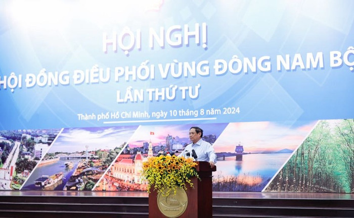 Thủ tướng chỉ rõ, quá trình phát triển của vùng Đông Nam Bộ trong thời gian qua vẫn còn đối mặt với một số hạn chế, khó khăn, thách thức. Ảnh: VGP/Nhật Bắc Thủ tướng chỉ rõ, quá trình phát triển của vùng Đông Nam Bộ trong thời gian qua vẫn còn đối mặt với một số hạn chế, khó khăn, thách thức. Ảnh: VGP/Nhật Bắc