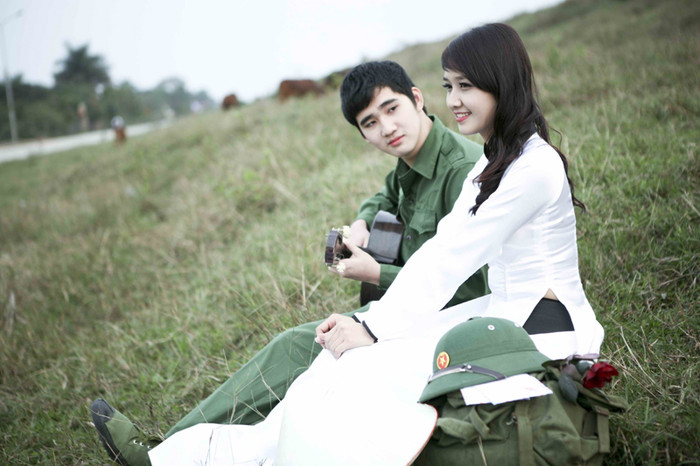 Dành thời gian đàn hát....