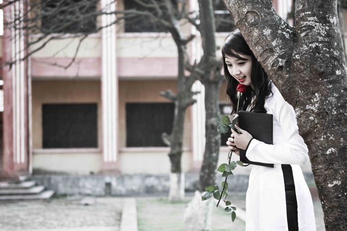 Trở về từ cuộc thi, người đẹp Vĩnh Phúc tiếp tục miệt mài thực hiện những dự định tương lai của mình. Tuy nhiên cô cũng không quên dành thời gian tham gia những chương trình từ thiện và các hoạt xã hội, đoàn thể tại địa phương.