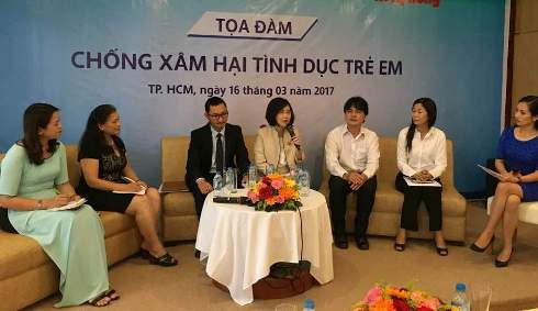 Buổi tọa đàm "Chống xâm hại tình dục trẻ em" thu hút rất nhiều chuyên gia ở TP.Hồ Chí Minh (ảnh: P.L) Buổi tọa đàm "Chống xâm hại tình dục trẻ em" thu hút rất nhiều chuyên gia ở TP.Hồ Chí Minh (ảnh: P.L)