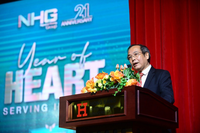 Tiến sĩ Đỗ Mạnh Cường, Phó Tổng Giám đốc NHG, cổ vũ tinh thần phục vụ trong yêu thương bằng lời giải đáp cho băn khoăn về “Làm sao để trở thành người phục vụ đích thực?” Tiến sĩ Đỗ Mạnh Cường, Phó Tổng Giám đốc NHG, cổ vũ tinh thần phục vụ trong yêu thương bằng lời giải đáp cho băn khoăn về “Làm sao để trở thành người phục vụ đích thực?”