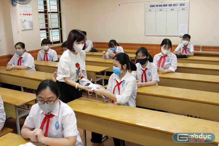 Sắp tới, lương giáo viên sẽ tăng hay giảm? (Ảnh minh họa: Lã Tiến)