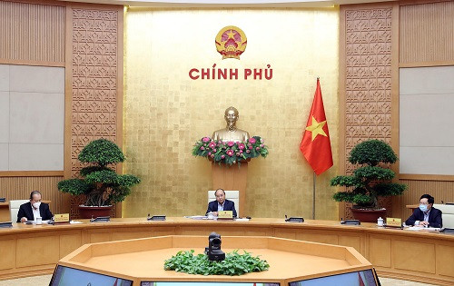Thủ tướng Nguyễn Xuân Phúc chủ trì cuộc họp Thường trực Chính phủ nghe báo cáo về đề xuất chủ trương đầu tư Chương trình mục tiêu quốc gia phát triển kinh tế-xã hội vùng đồng bào dân tộc thiểu số và miền núi giai đoạn 2021-2030, ngày 24/4/2020. Ảnh: VGP/Quang Hiếu Thủ tướng Nguyễn Xuân Phúc chủ trì cuộc họp Thường trực Chính phủ nghe báo cáo về đề xuất chủ trương đầu tư Chương trình mục tiêu quốc gia phát triển kinh tế-xã hội vùng đồng bào dân tộc thiểu số và miền núi giai đoạn 2021-2030, ngày 24/4/2020. Ảnh: VGP/Quang Hiếu