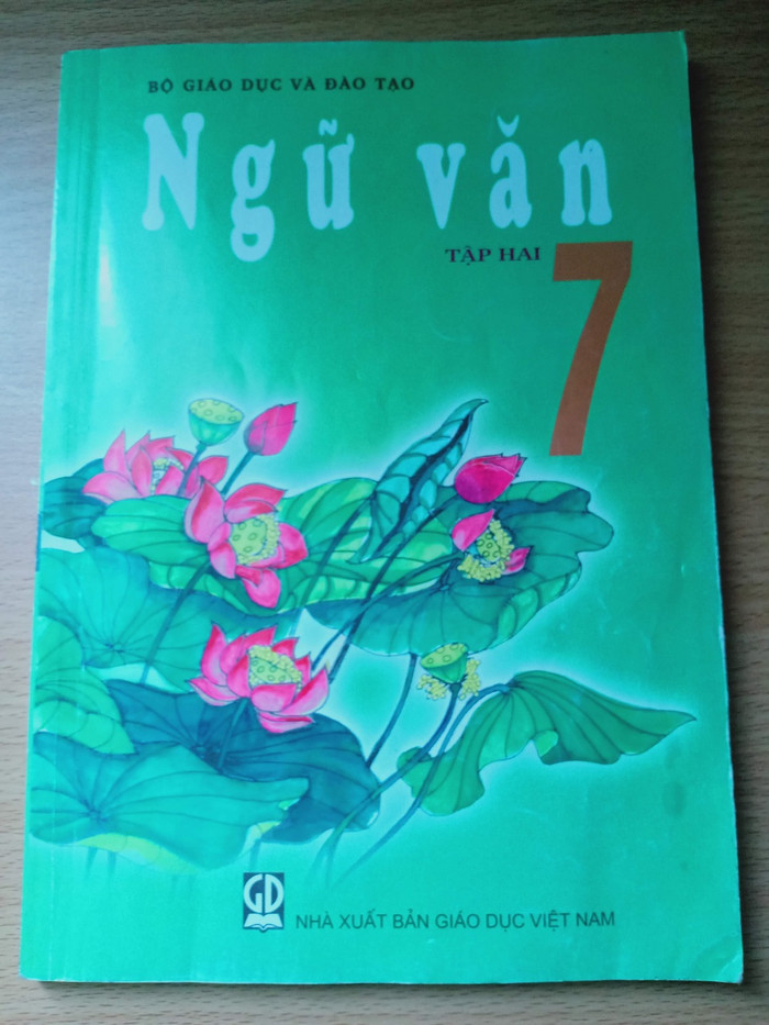 Cuốn sách giáo khoa Ngữ văn 7 (tập 2). (Ảnh do tác giả cung cấp) Cuốn sách giáo khoa Ngữ văn 7 (tập 2). (Ảnh do tác giả cung cấp)