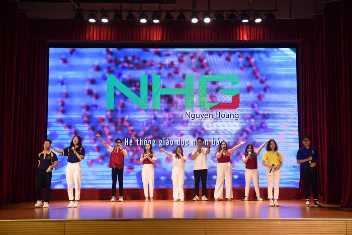 Ca khúc “Mỗi ngày học là một ngày vui” với phần biểu diễn các bạn sinh viên khối Đại học NHG Ca khúc “Mỗi ngày học là một ngày vui” với phần biểu diễn các bạn sinh viên khối Đại học NHG