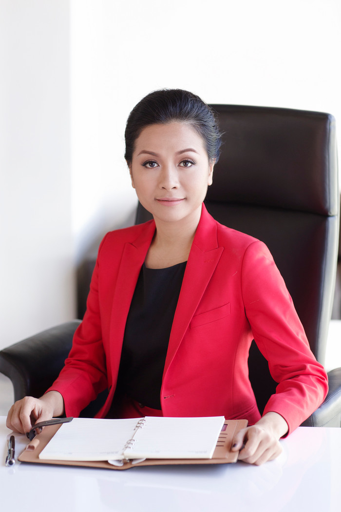 Bà Trần Uyên Phương - Phó Tổng giám đốc Tập đoàn Tân Hiệp Phát. Bà Trần Uyên Phương - Phó Tổng giám đốc Tập đoàn Tân Hiệp Phát.