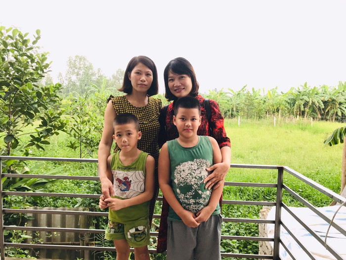 Cô giáo Đỗ Thị Hồng Nhung, Trường Trung học cơ sở Nguyễn Phong Sắc (bên phải) và cô giáo Phùng Thị Ái, giáo viên Trường Tiểu học Thị Trấn Phúc Thọ (Hà Nội). (Ảnh: CTV) Cô giáo Đỗ Thị Hồng Nhung, Trường Trung học cơ sở Nguyễn Phong Sắc (bên phải) và cô giáo Phùng Thị Ái, giáo viên Trường Tiểu học Thị Trấn Phúc Thọ (Hà Nội). (Ảnh: CTV)