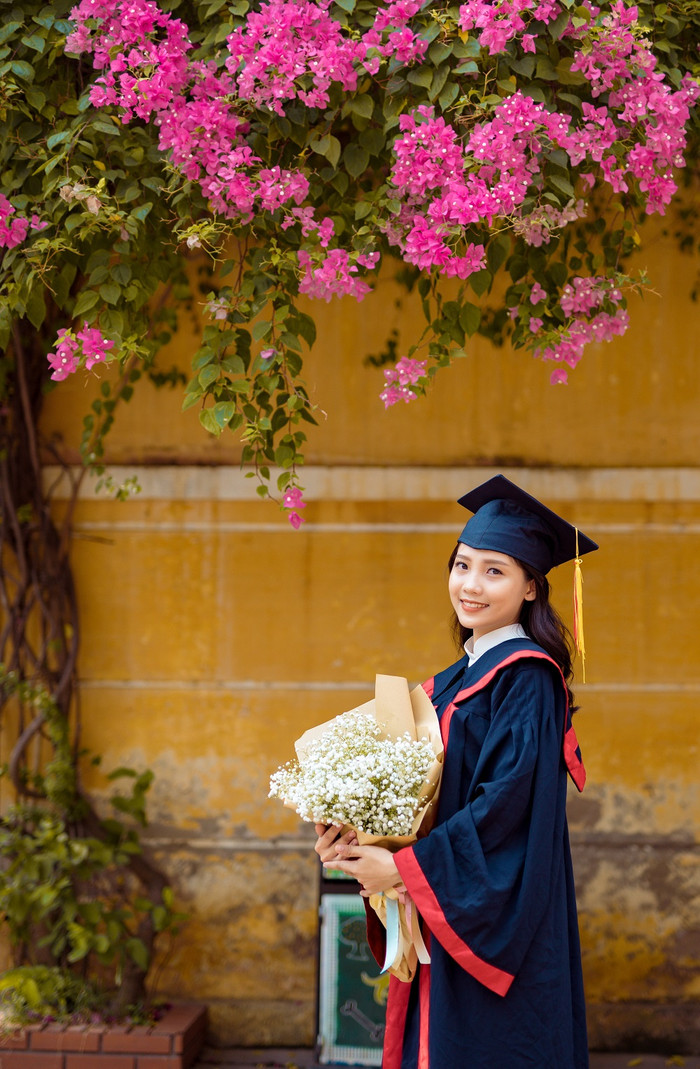 Đinh Thị Vân là thủ khoa ngành Quan hệ công chúng – Trường Đại học Khoa học Xã hội và Nhân văn. (Ảnh: Nhân vật cung cấp) Đinh Thị Vân là thủ khoa ngành Quan hệ công chúng – Trường Đại học Khoa học Xã hội và Nhân văn. (Ảnh: Nhân vật cung cấp)