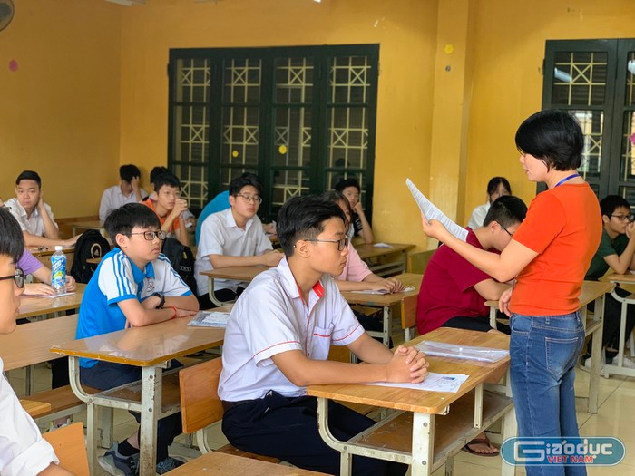 Thí sinh tham dự kỳ thi tuyển sinh vào lớp 10 tại Hà Nội. (Ảnh minh họa: Thùy Linh)