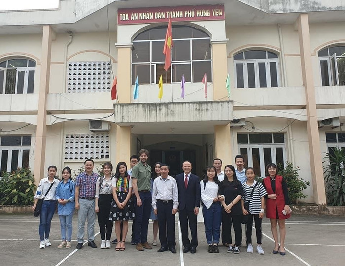 Học ngành Luật có dễ tìm kiếm việc làm sau khi ra trường? ảnh 2 Học ngành Luật có dễ tìm kiếm việc làm sau khi ra trường? ảnh 2