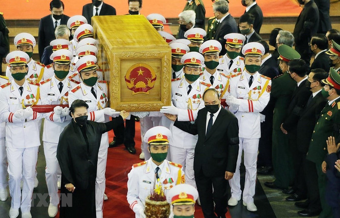 Chiều 15/8/2020, Ban Chấp hành Trung ương Đảng, Quốc hội, Chủ tịch nước, Chính phủ, Ủy ban Trung ương Mặt trận Tổ quốc Việt Nam tổ chức trọng thể Lễ truy điệu nguyên Tổng Bí thư Lê Khả Phiêu