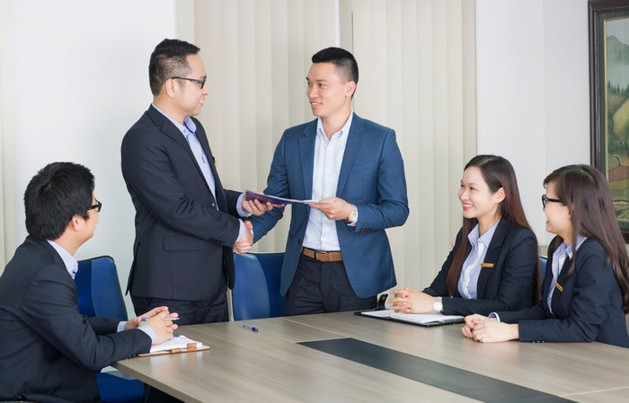 BIDV tiếp tục hỗ trợ khách hàng vay sản xuất kinh doanh vượt qua khó khăn vì dịch COVID-19. BIDV tiếp tục hỗ trợ khách hàng vay sản xuất kinh doanh vượt qua khó khăn vì dịch COVID-19.