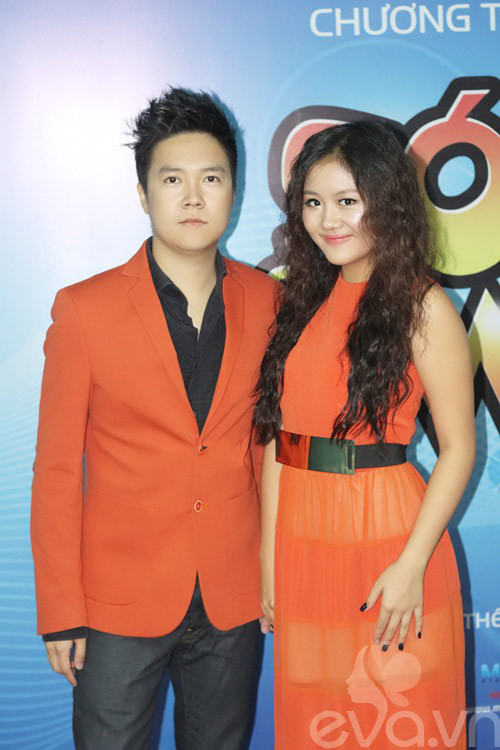 Ăn mặc cùng tone màu Ăn mặc cùng tone màu