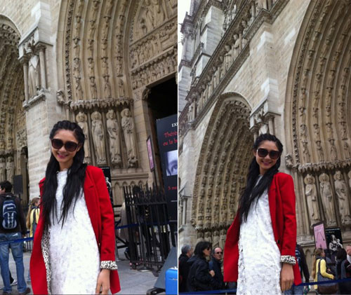 Trà My tự tin trên kinh đô thời trang Pháp. Trà My tự tin trên kinh đô thời trang Pháp.