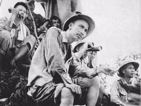 Biệt ly đằng đẵng và gặp nhau nơi mộ gió sau hơn 50 năm tìm chồng ảnh 3