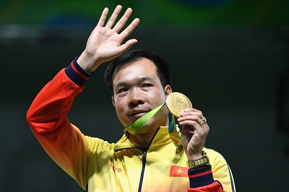 Hoàng Xuân Vinh giành HCV ở Olympic là sự kiện thể thao tiêu biểu của Việt Nam năm 2016. (Ảnh: Vietnamnet.vn) Hoàng Xuân Vinh giành HCV ở Olympic là sự kiện thể thao tiêu biểu của Việt Nam năm 2016. (Ảnh: Vietnamnet.vn)