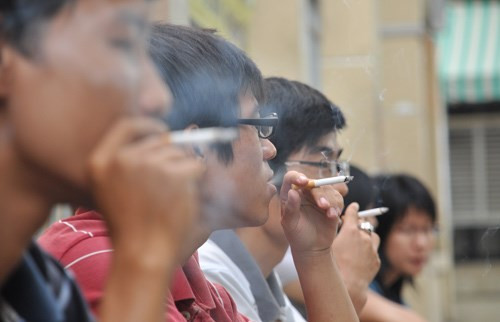 Chuyện “công bộc” lãng mạn và những quy định trên trời ảnh 2 Chuyện “công bộc” lãng mạn và những quy định trên trời ảnh 2