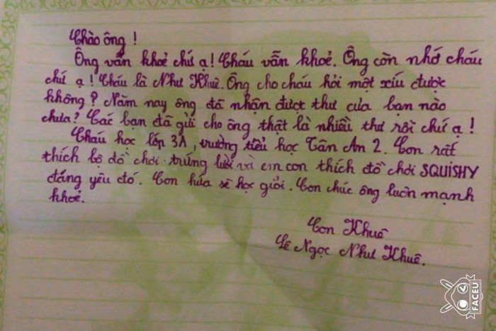 Bé Như Khuê viết thư gửi ông già Noel và bố bé thay mặt ông già Noel để trả lời thư của bé. Bé Như Khuê viết thư gửi ông già Noel và bố bé thay mặt ông già Noel để trả lời thư của bé.