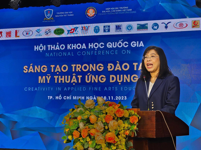 Tiến sĩ Trần Ái Cầm - Hiệu trưởng Trường Đại học Nguyễn Tất Thành phát biểu (ảnh: V.D)