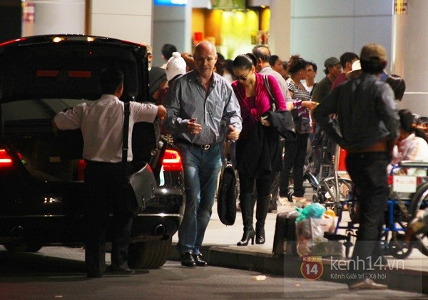 Thu Minh cùng chồng Tây có chuyến du hí châu Âu Thu Minh cùng chồng Tây có chuyến du hí châu Âu