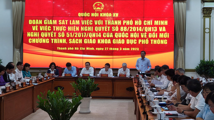 Ông Phan Văn Mãi - Chủ tịch Ủy ban Nhân dân Thành phố Hồ Chí Minh phát biểu (ảnh: P.L) Ông Phan Văn Mãi - Chủ tịch Ủy ban Nhân dân Thành phố Hồ Chí Minh phát biểu (ảnh: P.L)