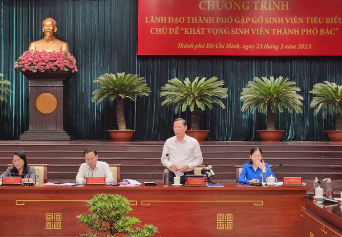 Chủ tịch Ủy ban nhân dân Thành phố Hồ Chí Minh Phan Văn Mãi phát biểu (ảnh: P.L)