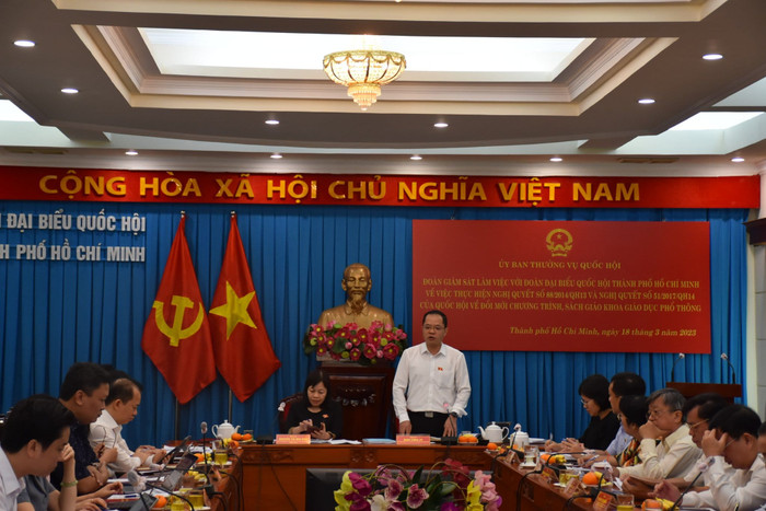 Ông Đinh Công Sỹ - Phó Chủ nhiệm Ủy ban Văn hóa, Giáo dục của Quốc hội phát biểu (ảnh: Nguyễn Nam) Ông Đinh Công Sỹ - Phó Chủ nhiệm Ủy ban Văn hóa, Giáo dục của Quốc hội phát biểu (ảnh: Nguyễn Nam)