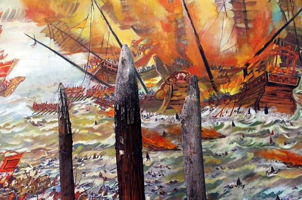 Cọc Bạch Đằng. (Ảnh: violet.vn) Cọc Bạch Đằng. (Ảnh: violet.vn)