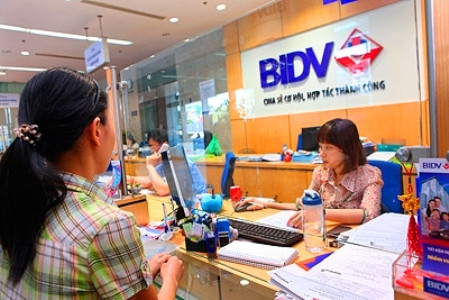 Ngân hàng đồng loạt giảm lãi suất, DN có được hưởng lợi? ảnh 2 Ngân hàng đồng loạt giảm lãi suất, DN có được hưởng lợi? ảnh 2