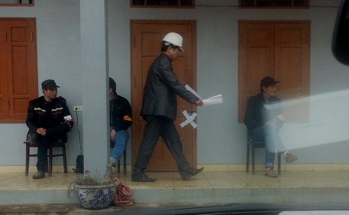 Sau "cưỡng chế" nhà máy, đuổi giám đốc đi, những người này đã tự ý niêm phòng tài sản