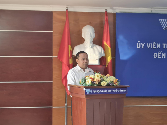 Phó Giáo sư Vũ Hải Quân - Giám đốc Đại học Quốc gia Thành phố Hồ Chí Minh nêu các kiến nghị với Bộ Giáo dục (Ảnh: P.L)