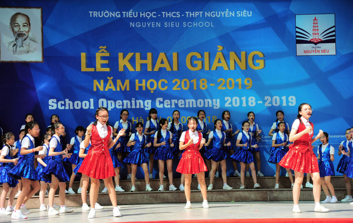 Các tiết mục văn nghệ vui tươi chào mừng năm học mới Các tiết mục văn nghệ vui tươi chào mừng năm học mới