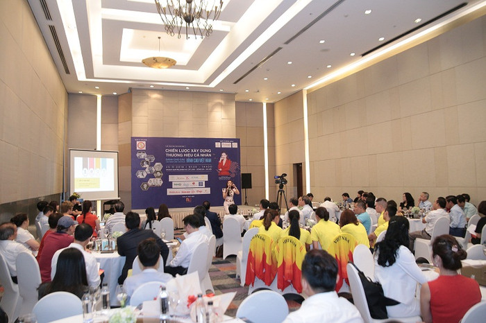 Nghiên cứu sinh Thu Hương có chỉ rõ 7 yếu tố cốt lõi hình thành nên thương hiệu của một vận động viên thể thao thành tích cao phát triển bền vững Nghiên cứu sinh Thu Hương có chỉ rõ 7 yếu tố cốt lõi hình thành nên thương hiệu của một vận động viên thể thao thành tích cao phát triển bền vững