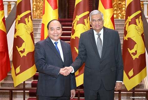 Thủ tướng Nguyễn Xuân Phúc và Thủ tướng Sri Lanka Ranil Wickremesinghe - Ảnh: VGP/Quang Hiếu Thủ tướng Nguyễn Xuân Phúc và Thủ tướng Sri Lanka Ranil Wickremesinghe - Ảnh: VGP/Quang Hiếu