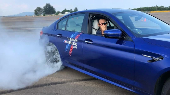 Chuyên gia drift xe KK Wong