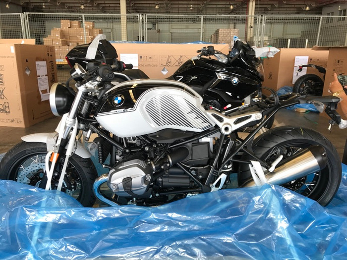 BMW R nineT Racer phiên bản được gắn bình xăng option 719 BMW R nineT Racer phiên bản được gắn bình xăng option 719