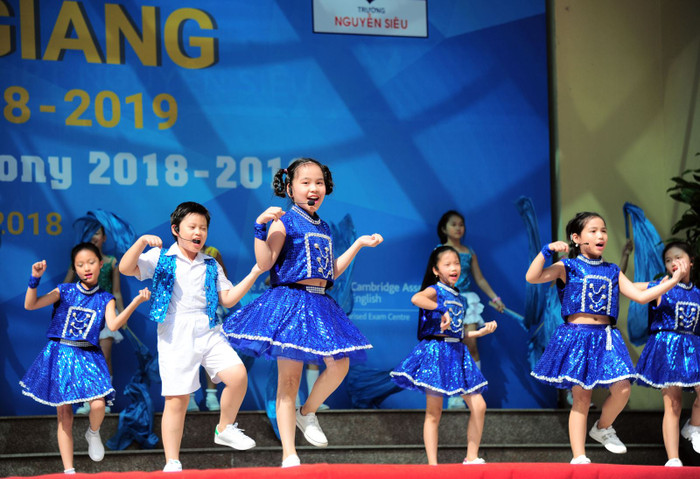 Các tiết mục văn nghệ vui tươi chào mừng năm học mới Các tiết mục văn nghệ vui tươi chào mừng năm học mới