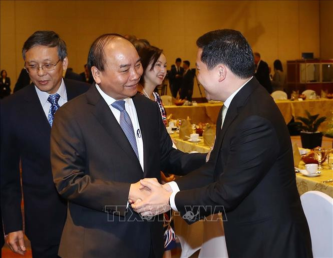 Thủ tướng Nguyễn Xuân Phúc với các đại biểu. Ảnh: Thống Nhất/TTXVN