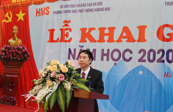 Phó Giáo sư - Tiến sĩ - Nhà giáo ưu tú Ngô Kim Khôi – Hiệu trưởng nhà trường phát biểu khai giảng năm học mới. Ảnh: VP Phó Giáo sư - Tiến sĩ - Nhà giáo ưu tú Ngô Kim Khôi – Hiệu trưởng nhà trường phát biểu khai giảng năm học mới. Ảnh: VP