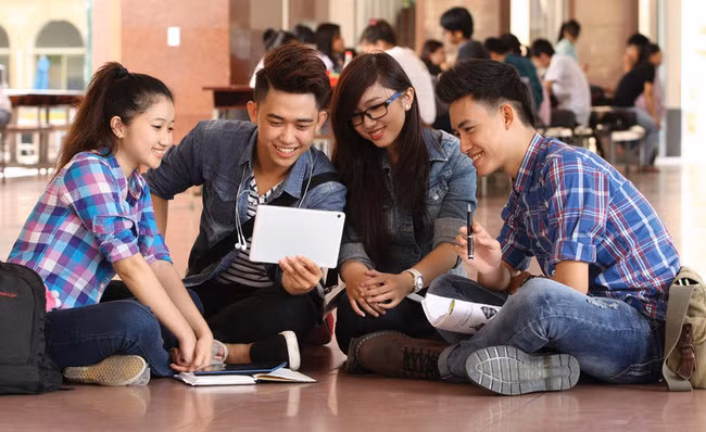 Bỏ xếp loại trên bằng Đại học sinh viên cần loại bỏ tư duy chạy theo bằng cấp (Ảnh minh họa:vov.vn)