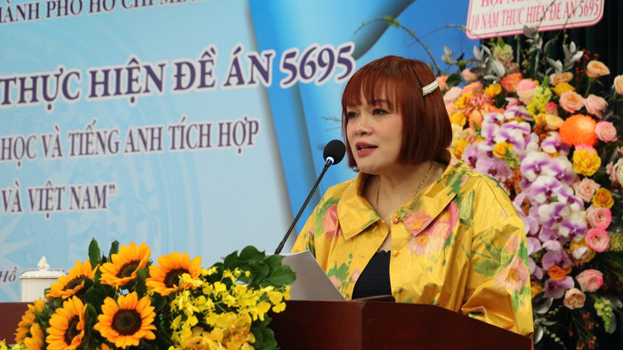 Bà Nguyễn Phương Lan - Tổng Giám đốc EMG Education phát biểu (ảnh: V.D) gdvn_BaoQuocEMGb.jpg