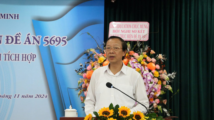 Thứ trưởng Bộ Giáo dục và Đào tạo Phạm Ngọc Thưởng phát biểu tại hội nghị (ảnh: V.D) gdvn_BaoQuocEMGc.jpg