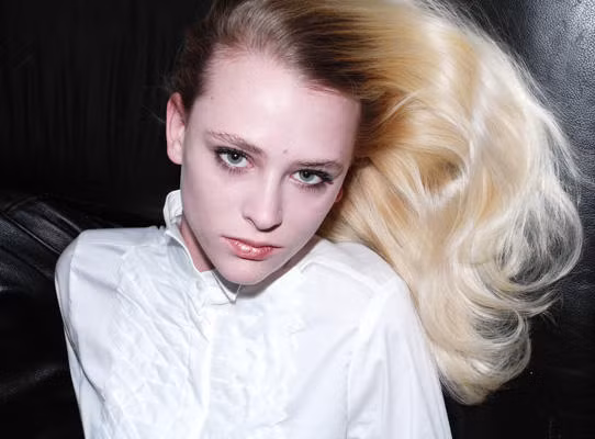 Nếu như làng mẫu thế giới trao danh hiệu "siêu mẫu nam xinh gái nhất" cho Andrej Pejic thì danh hiệu "siêu mẫu nữ đẹp trai nhất" chắn chắn đã có chủ.