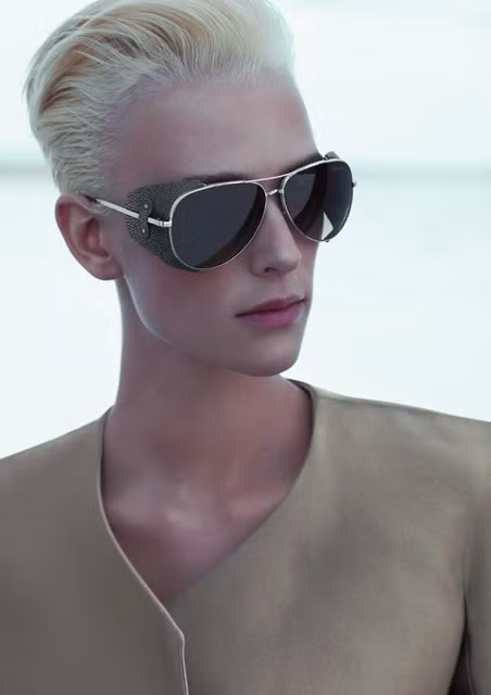 Theo xếp hạng của trang Models.com, cô nàng người mẫu gốc Hà Lan Milou Van Groesen hiện đang đứng vị trí thứ 36 trong top 50 siêu mẫu hàng đầu thế giới.