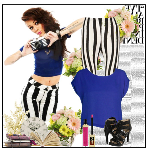 Một gợi ý đơn giản hơn cho chiếc quần kẻ sọc của bạn. Một gợi ý đơn giản hơn cho chiếc quần kẻ sọc của bạn.