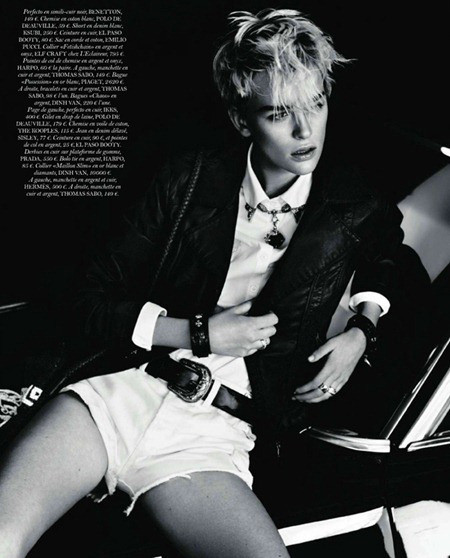 Milou Van Groesen sở hữu thân hình gầy, mỏng và vòng một gần như không có Milou Van Groesen sở hữu thân hình gầy, mỏng và vòng một gần như không có