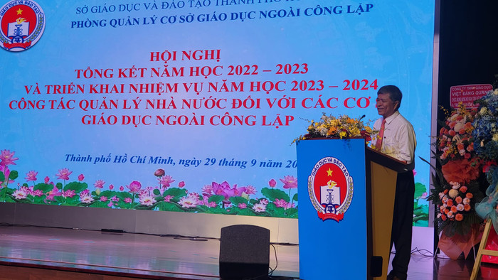 Ông Nguyễn Văn Hiếu - Giám đốc Sở Giáo dục và Đào tạo Thành phố Hồ Chí Minh phát biểu chỉ đạo tại hội nghị (ảnh: V.D) Ông Nguyễn Văn Hiếu - Giám đốc Sở Giáo dục và Đào tạo Thành phố Hồ Chí Minh phát biểu chỉ đạo tại hội nghị (ảnh: V.D)
